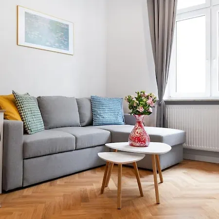 Househost - Krowoderska 55 كراكوفيا